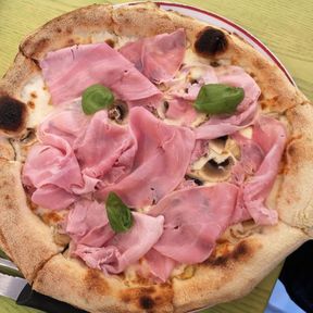 pizza au jambon